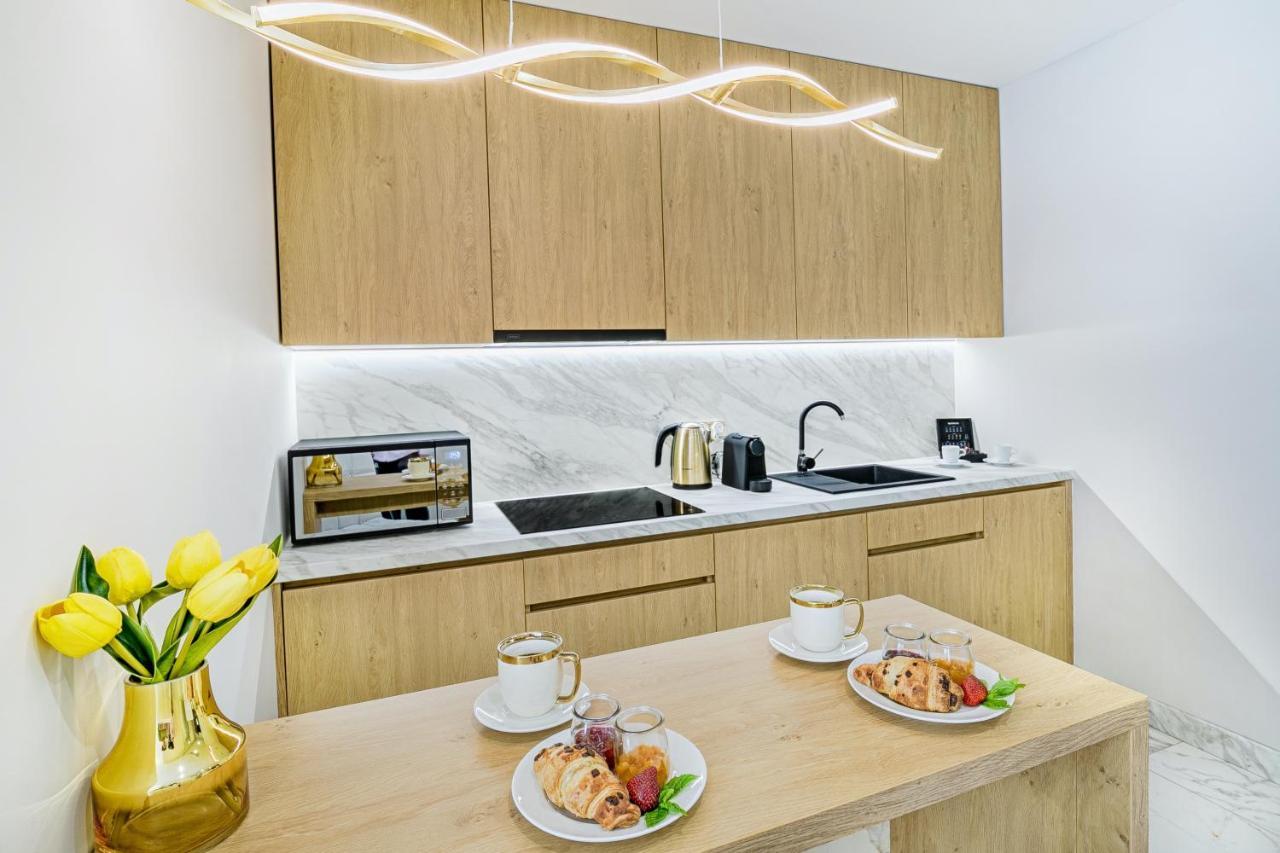 Golden Queen Apartments Old Town คราคูฟ ภายนอก รูปภาพ