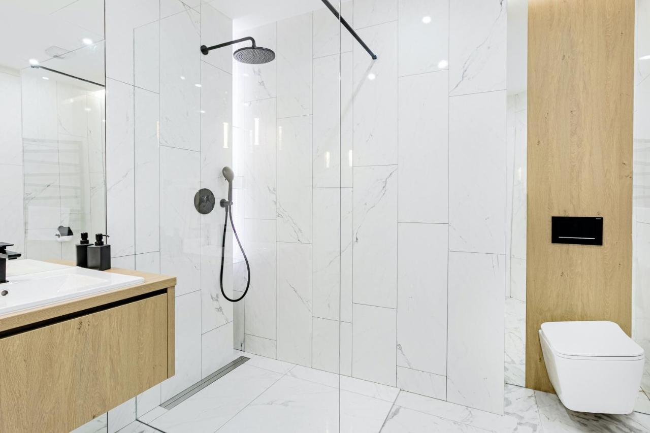 Golden Queen Apartments Old Town คราคูฟ ภายนอก รูปภาพ