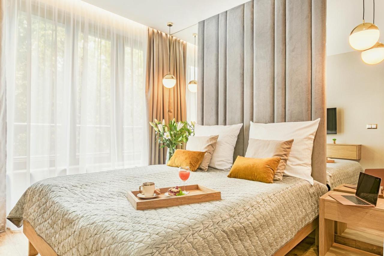 Golden Queen Apartments Old Town คราคูฟ ภายนอก รูปภาพ