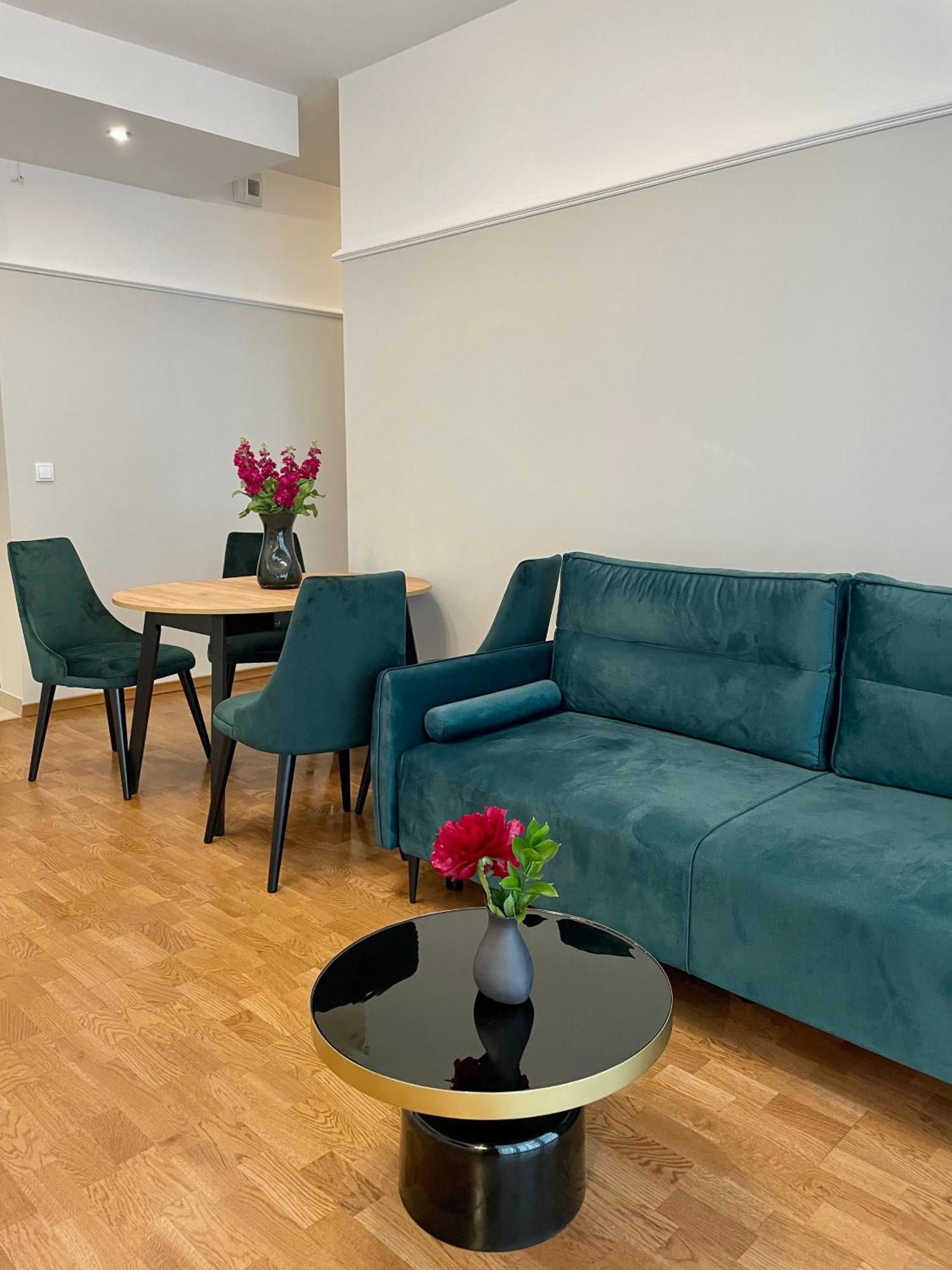 Golden Queen Apartments Old Town คราคูฟ ภายนอก รูปภาพ