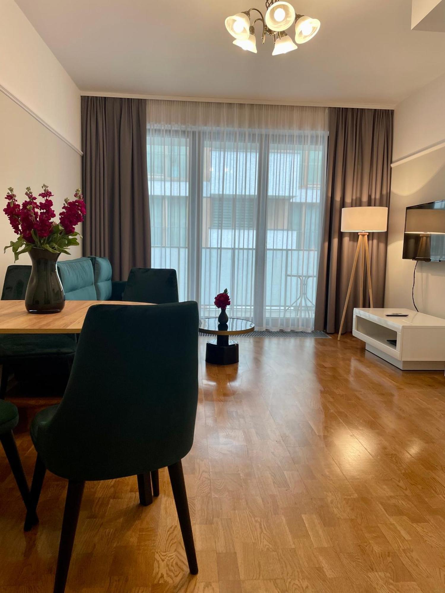 Golden Queen Apartments Old Town คราคูฟ ภายนอก รูปภาพ